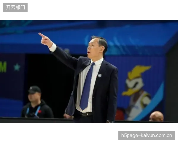总决赛成顶级教练战术博弈舞台，许利民的防守体系面临王博的变阵挑战。